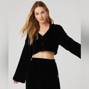 ALO Yoga Chenille Chalet Velvet Cropped Cardigan